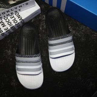 Dép Đúc 3 Sọc 01