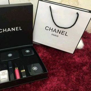 set trang điểm 9 món