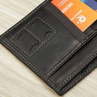 Ví nam da bò 4U kiểu dáng ngang lịch lãm F112 đen - nâu