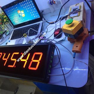Đồng hồ đếm ngược led 8 số - KT 20 x 80 x 5 cm