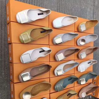 Lô bệt từ 120 đôi đi em chất Gọi