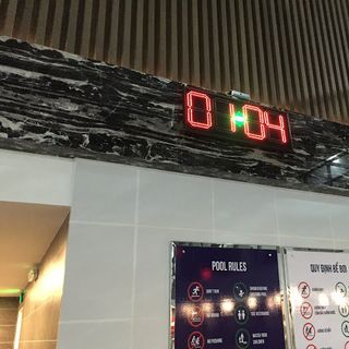 Đồng hồ led treo tường Bể bơi - CTY TNHH LZ Managementt Tập thể hình