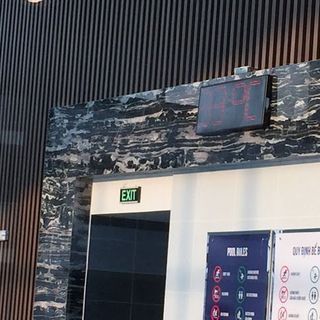 Đồng hồ led treo tường Bể bơi - CTY TNHH LZ Managementt Tập thể hình