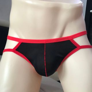 Quần hở mông sexy SFIN KHM02