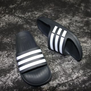 Dép Đúc 3 Sọc 30