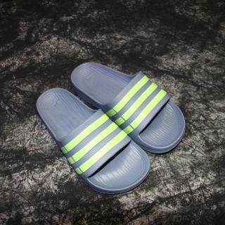 Dép Đúc 3 Sọc 03