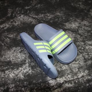 Dép Đúc 3 Sọc 03
