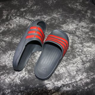 Dép Đúc 3 Sọc 19