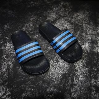 Dép Đúc 3 Sọc 22
