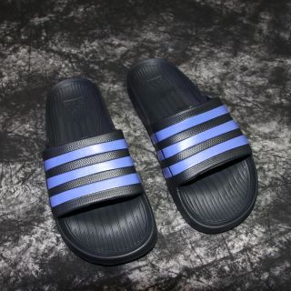 Dép Đúc 3 Sọc 22