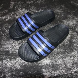 Dép Đúc 3 Sọc 22