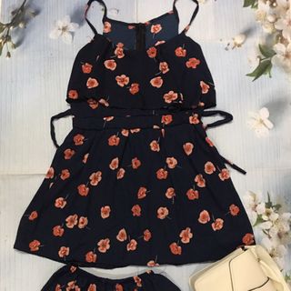 Đầm voan hoa kèm quần