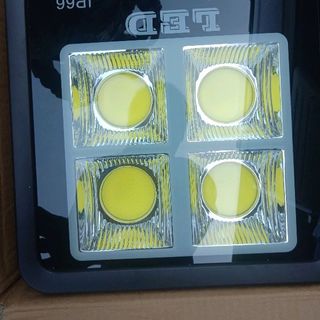 Đèn pha led 200w