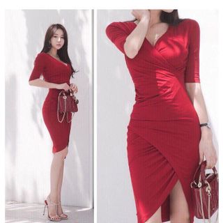 Đầm chéo cổ xẻ tà
