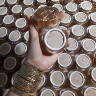 Kem Đông Y Tái Tạo và Kem Sâm Dưỡng Da