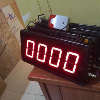 Bộ đếm sản phẩm 4 số led 4 inch có còi báo
