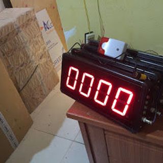 Bộ đếm sản phẩm 4 số led 4 inch có còi báo