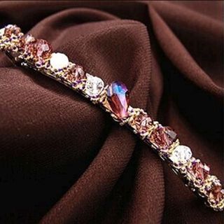 kẹp tóc đính hạt mẫu y hình