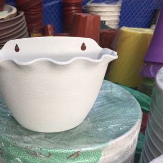 Chậu nhựa ốp tường