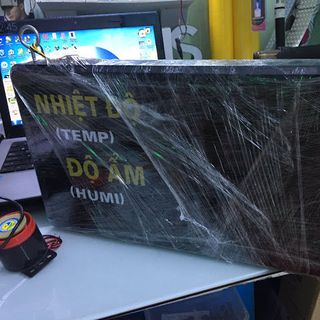 Đồng hồ nhiệt độ - Độ ẩm có Đèn Còi Cảnh báo quá mức cho phép