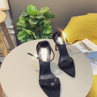 Giày sandal kim sa đen