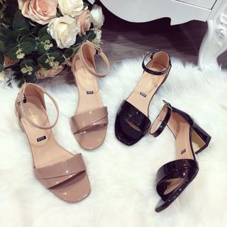Giày sandal got vuông