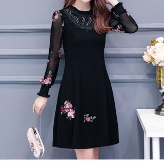 ĐẦM XOÈ HOA PHỐI REN