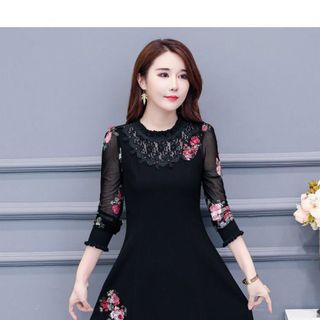 ĐẦM XOÈ HOA PHỐI REN