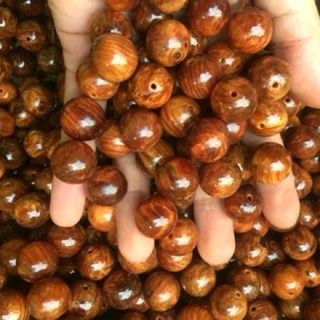 Vòng gỗ huyết long