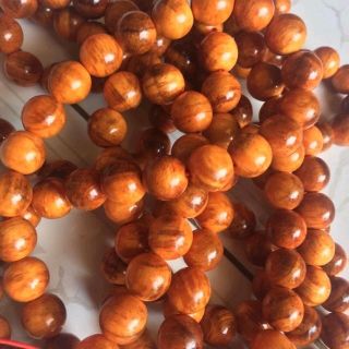 Vòng gỗ huyết long