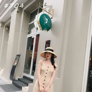 Đầm Rớt Vai Phối Nút Gổ