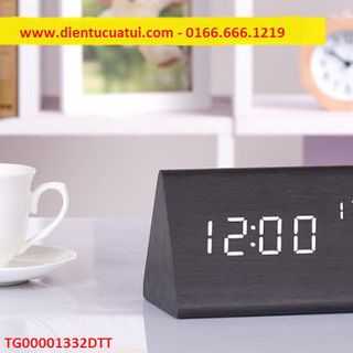 Đồng hồ Led gỗ tam giác để bàn Ngày Tháng Năm - Nhiệt kế
