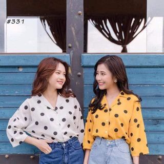 Áo Sơ Mi Cổ V Tay Loe