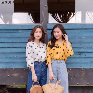 Áo Sơ Mi Cổ V Tay Loe