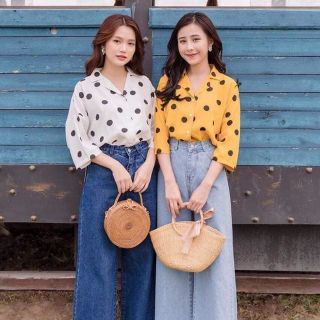 Áo Sơ Mi Cổ V Tay Loe