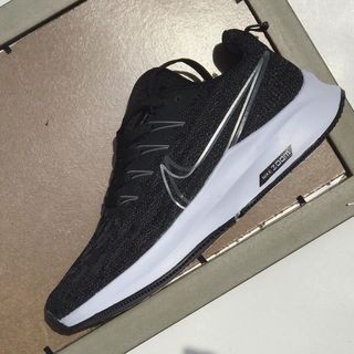 Giày Thể Thao Cao Cấp