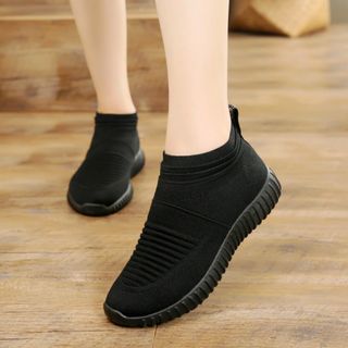 GIÀY THỂ THAO NỮ