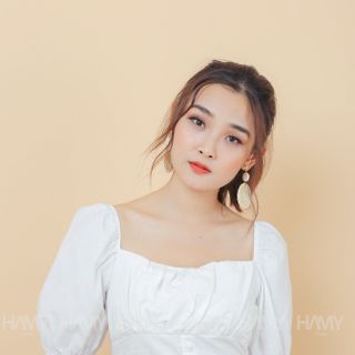 Áo Cổ Vuông Đính Nút Bọc