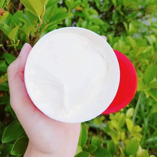 kem body lưu đỏ duly