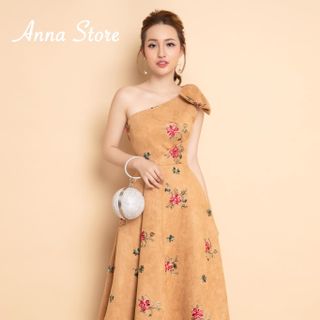 Đầm Thiết Kế Nhung Lệch Vai Thêu Hoa