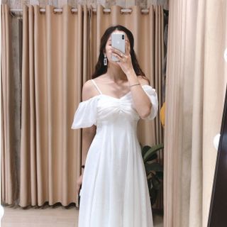 Đầm Dự Tiệc Rớt Vai Phom Dài