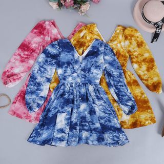 Đầm Nhung Cổ V tay Phồng Dài