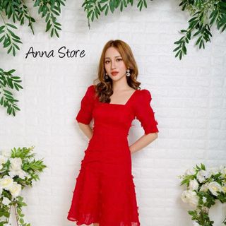 Đầm Thiết Kế Cổ Vuông Đíng Lông Vũ