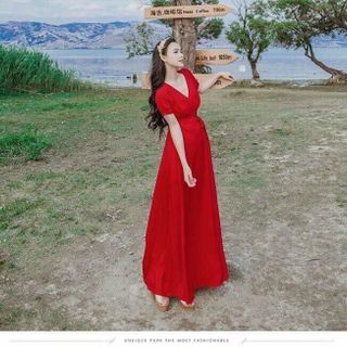 Đầm Thiết Kế Xẻ Tà