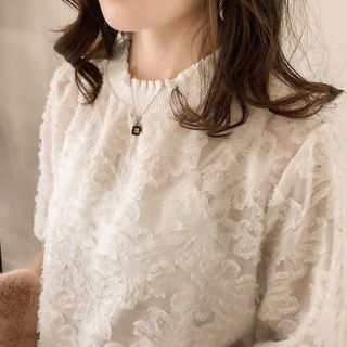 Áo thun voan hoa văn nổi style mùa thu mới