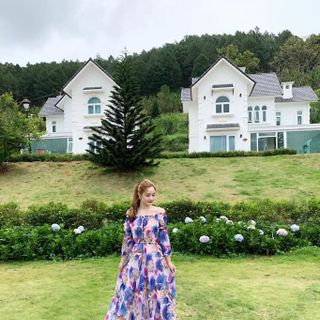 Đầm Bẹt Vai Tay Dài