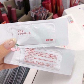 Mặt nạ ủ trắng nhau thai Nhật