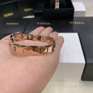 Vòng điều hoà huyết áp TOMA Tay Nam Nhật Bản Chuẩn TOMA bảo hành 6 tháng