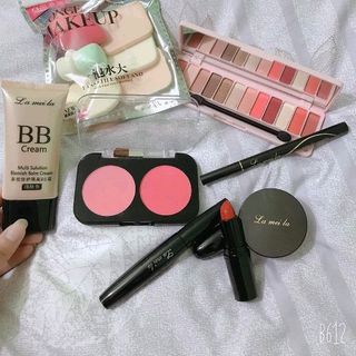 Set mỹ phẩm 8 món