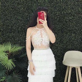 Đầm đính bông kết cườm tua rua